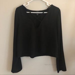 Black Forever 21 Cropped Long Sleeve Blouse